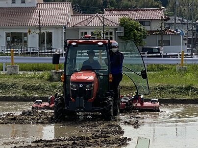 トラクター均平化210507.jpg